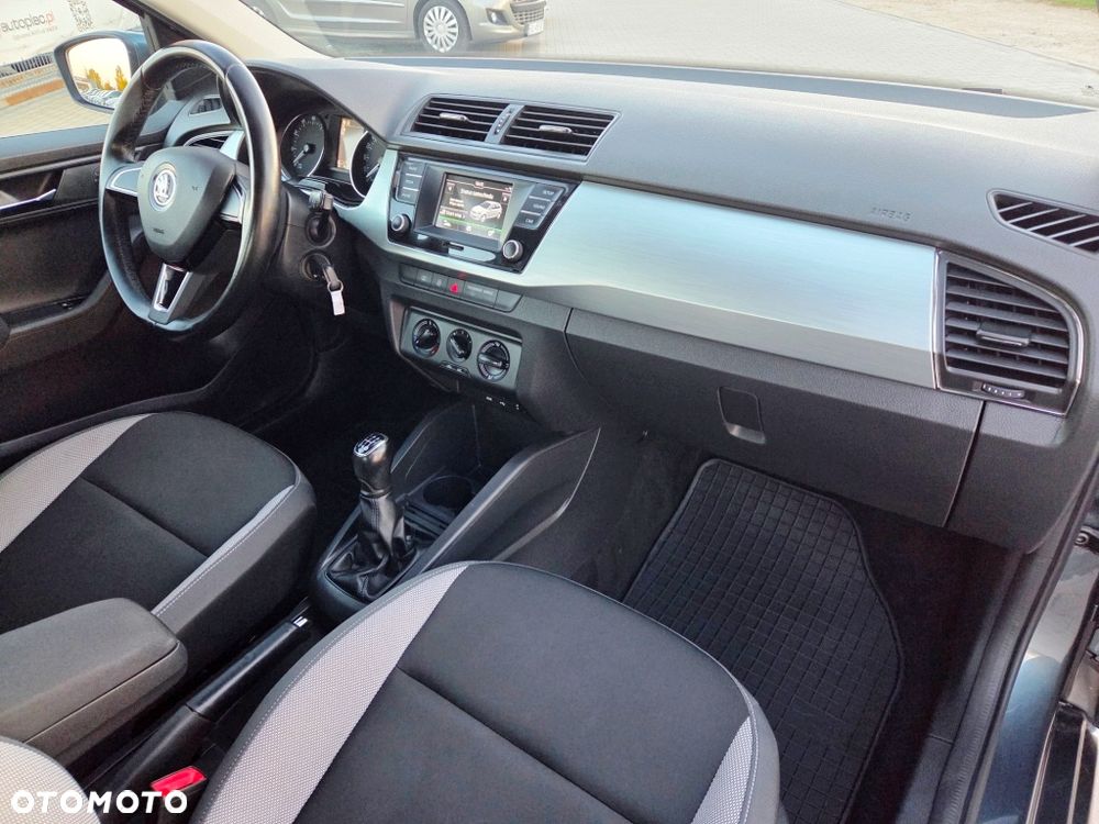 Skoda Fabia 1.0 MPI Cool Plus - 33