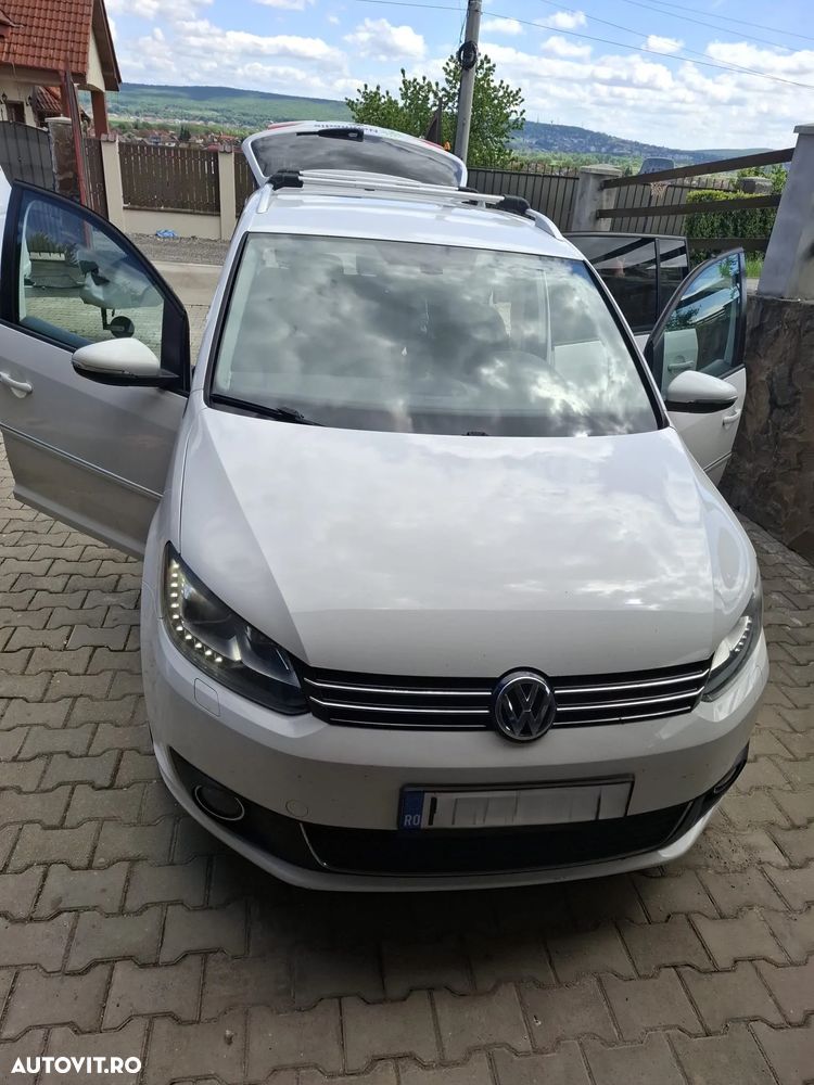 Volkswagen Touran 2.0 TDI DSG Comfortline - 2