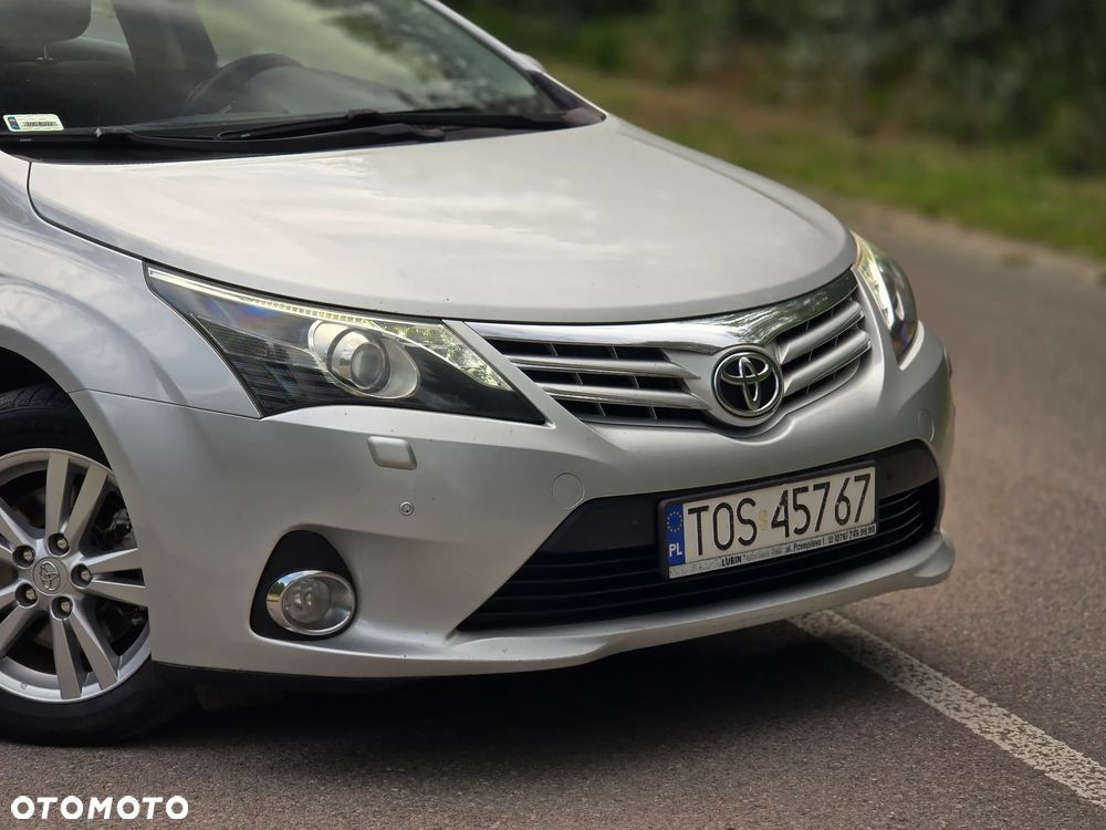 Toyota Avensis 2.0 D-4D Premium - 36