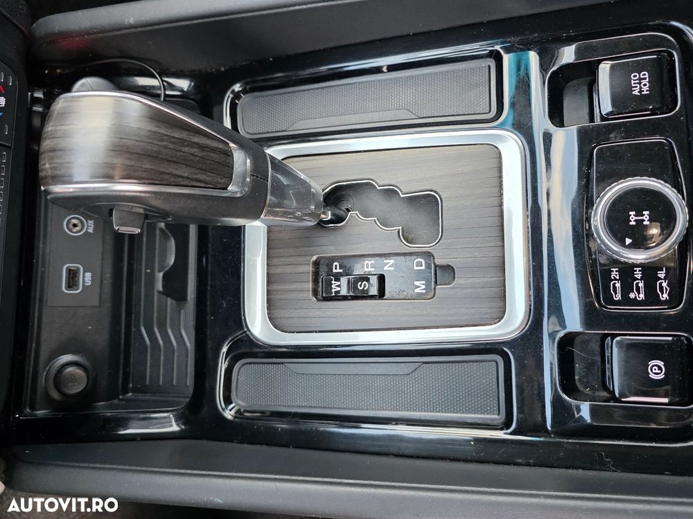 SsangYong REXTON - 12