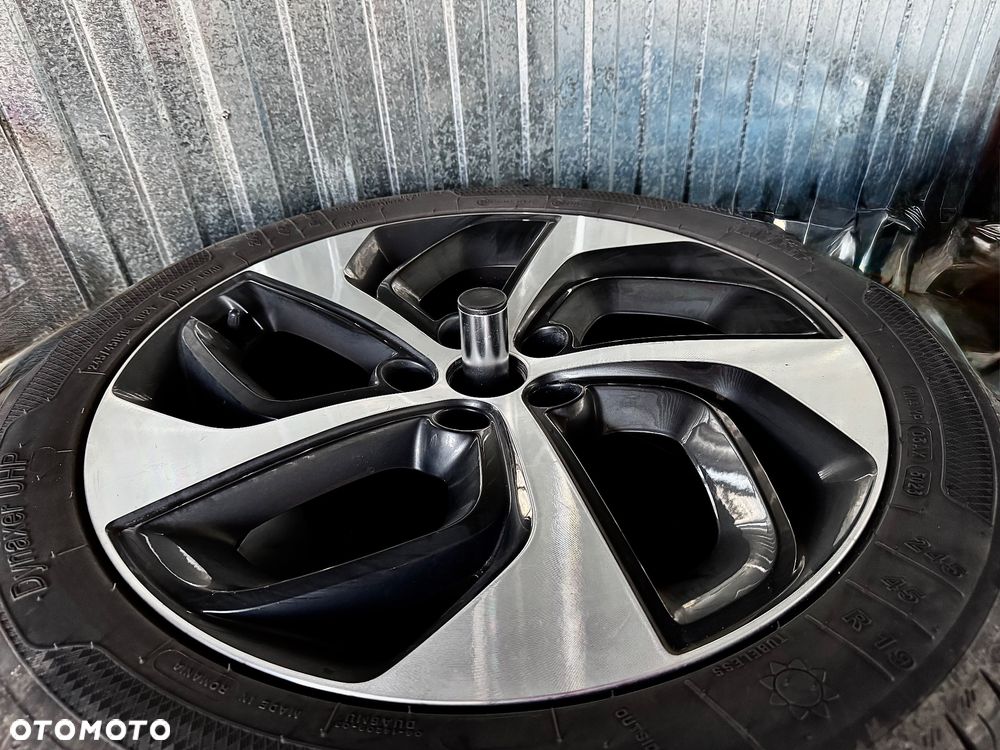 Hyundai Tucson - 36