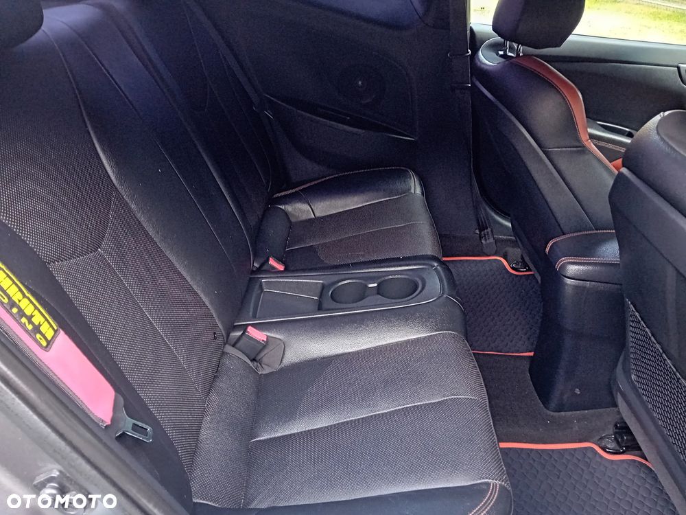 Hyundai Veloster 1.6 Turbo Matt Finish - 8
