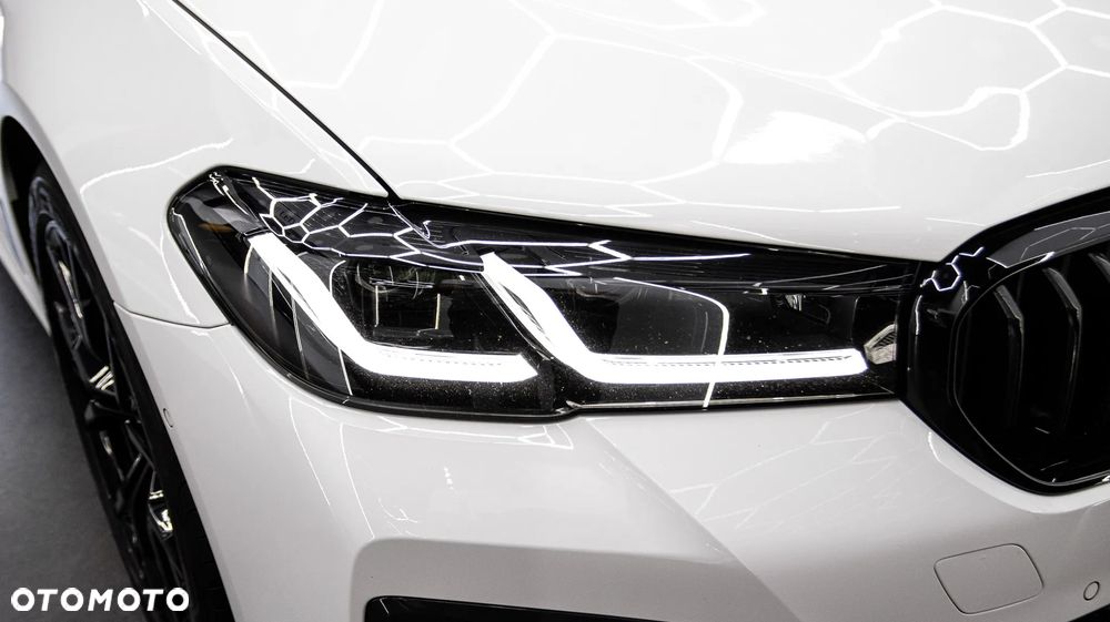 BMW Seria 5 530i xDrive mHEV M Sport sport - 12