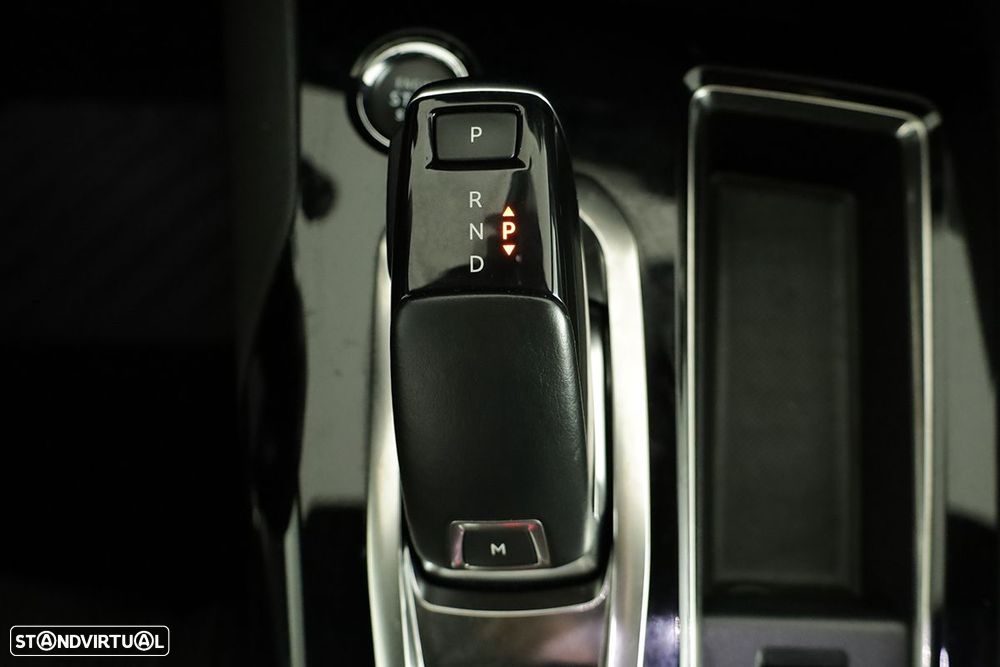 Peugeot 3008 1.2 PureTech GT EAT8 - 14