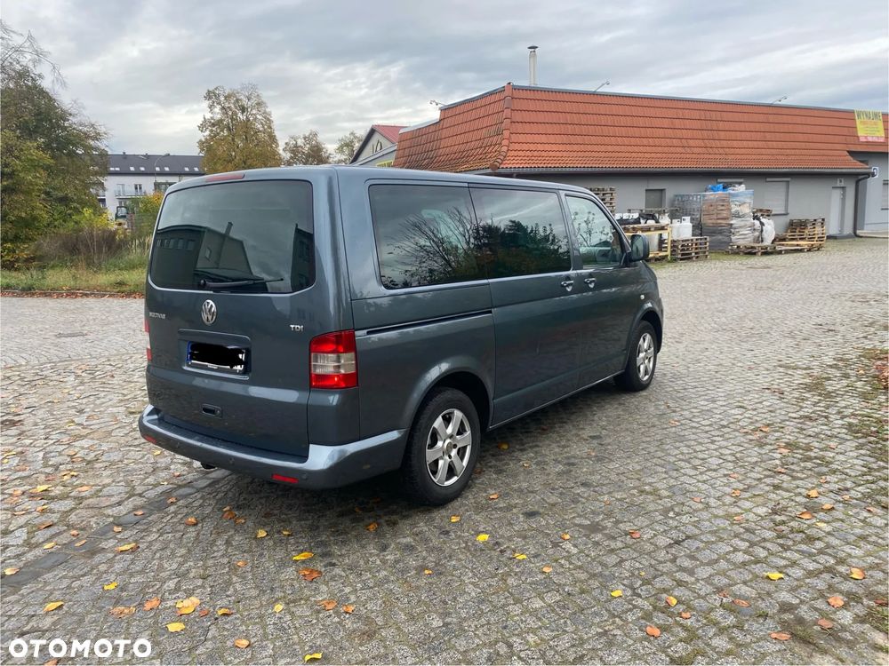 Volkswagen Multivan - 4
