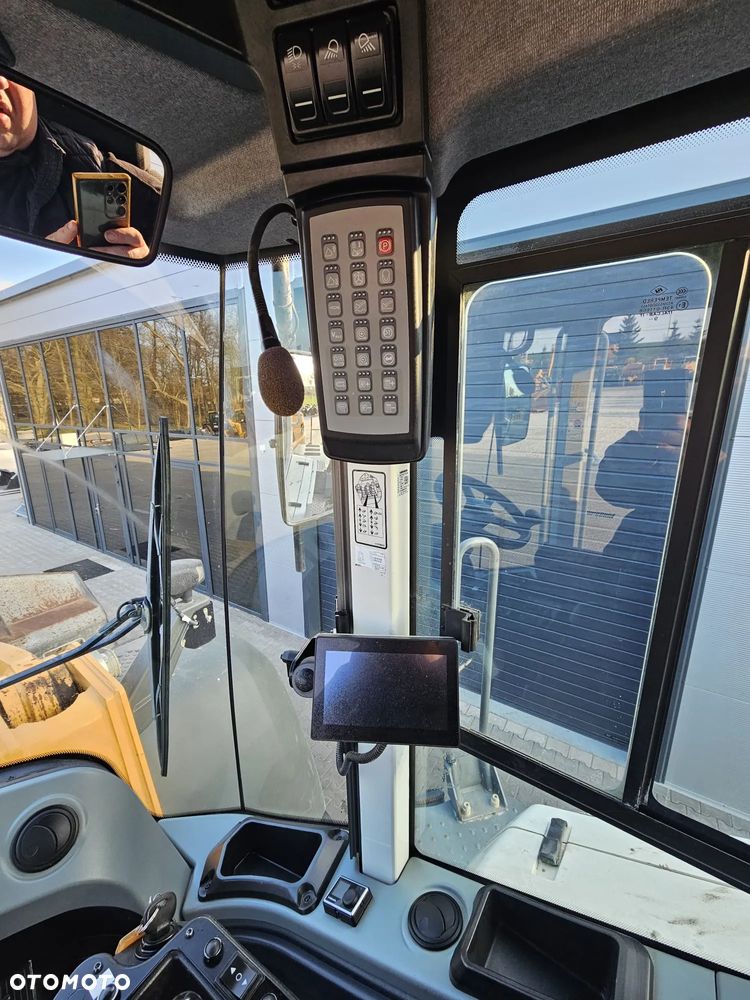 Liebherr L586 XPOWER 2020r - 14