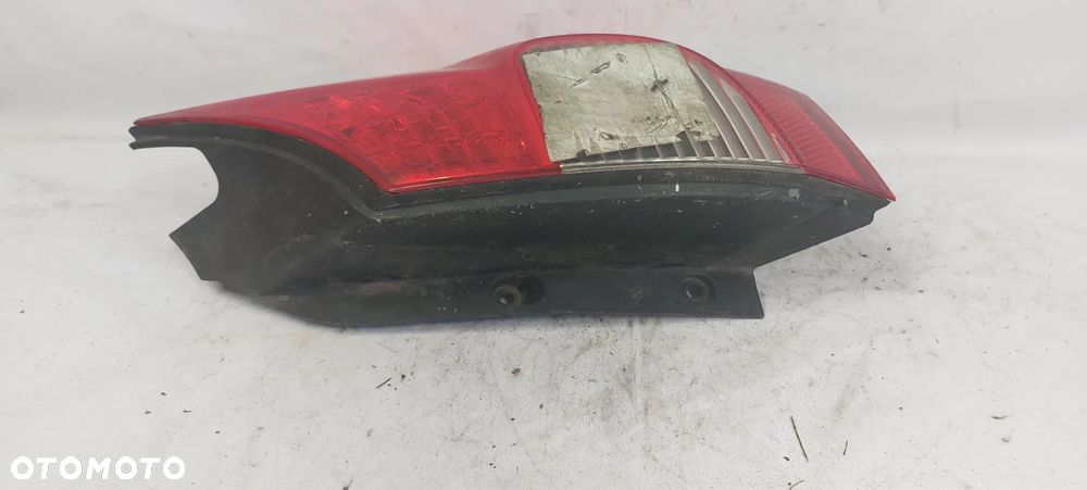 .  TYL TYLNA LAMPA PRAWA RENAULT SCENIC 2 LIFT - 3