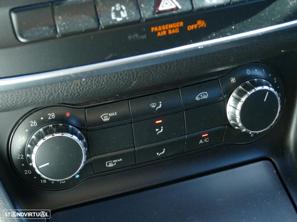 Mercedes-Benz GLA 180 d Style Aut. - 24