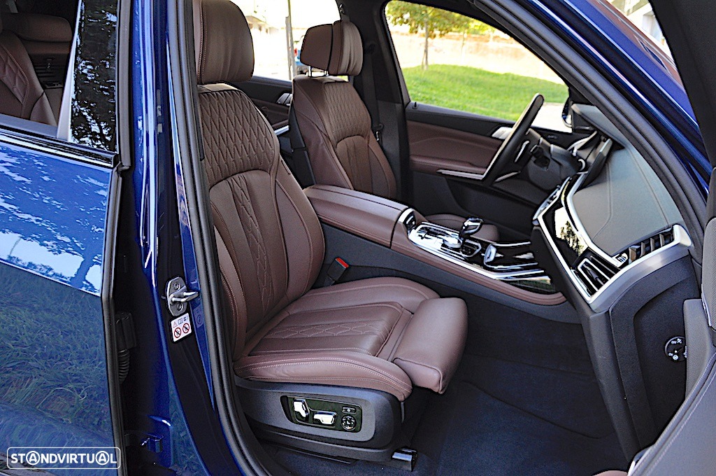 BMW X7 M50d - 52
