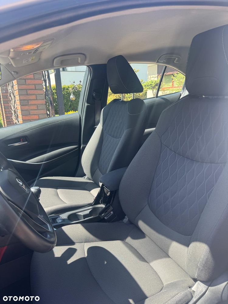 Toyota Corolla 1.6 Premium - 19