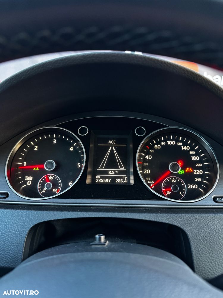 Volkswagen Passat Variant 2.0 TDI 4Motion DSG BlueMotion Tech Comfortline - 15