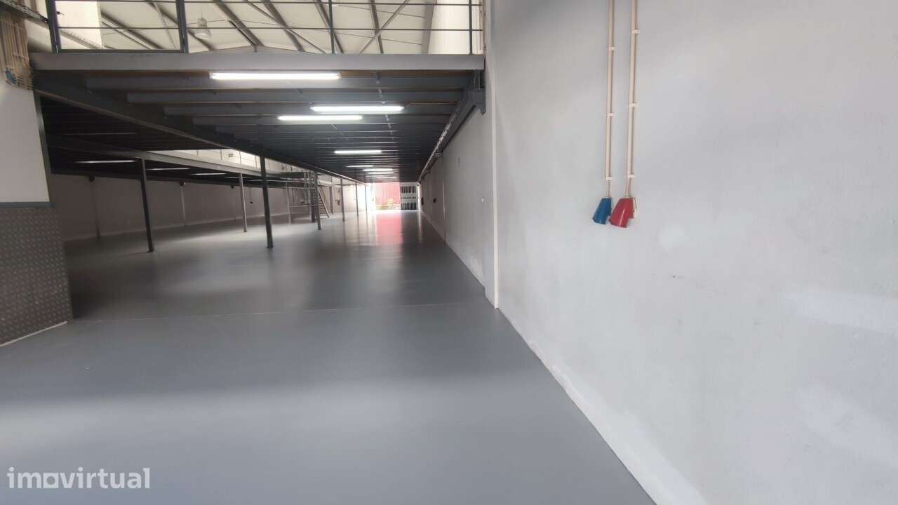 Espaço  para armazém ou atividade industrial - Grande imagem: 3/22