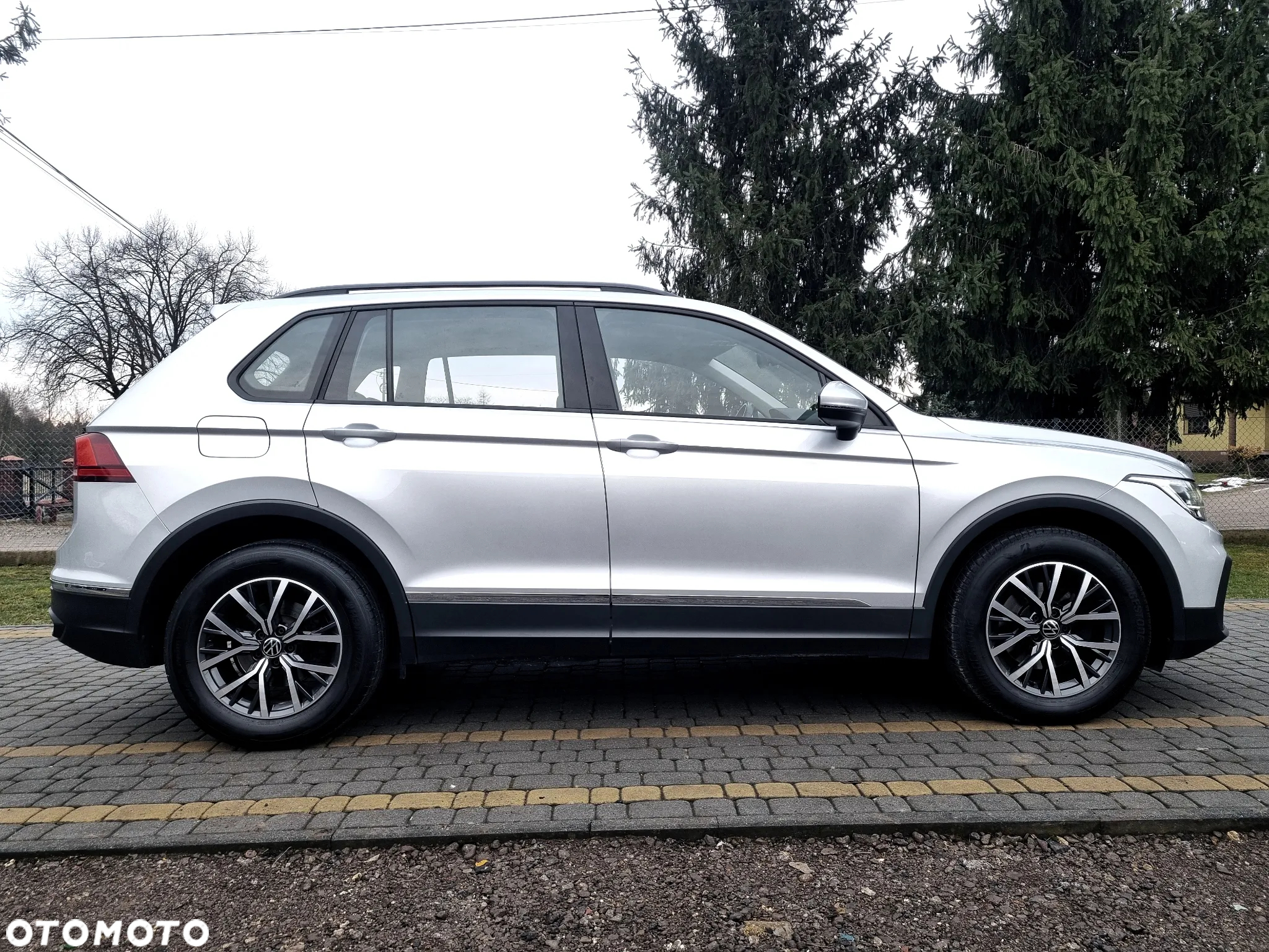 Volkswagen Tiguan 2.0 TDI Life DSG - 3