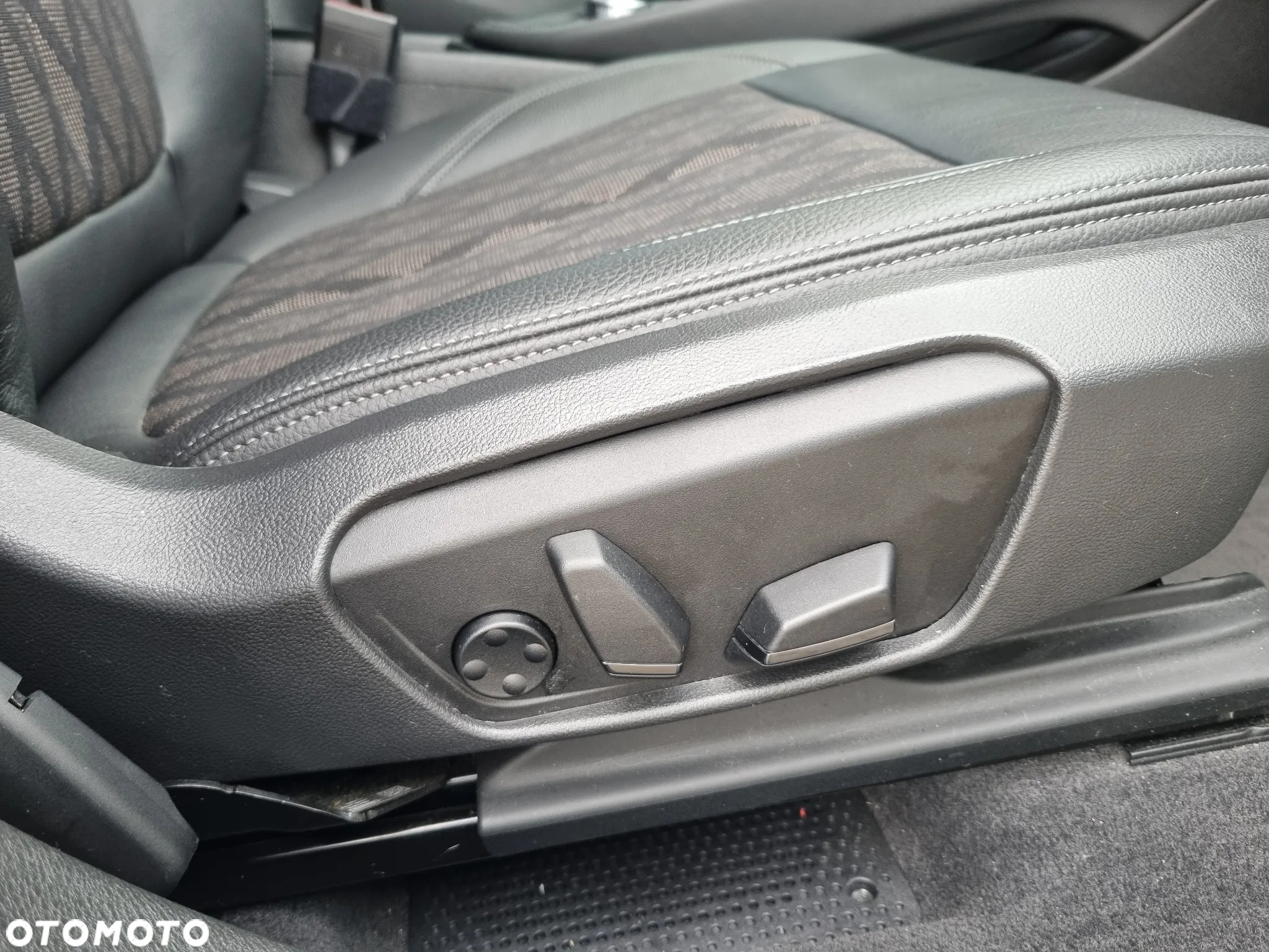 BMW X1 xDrive20d Sport Line - 26