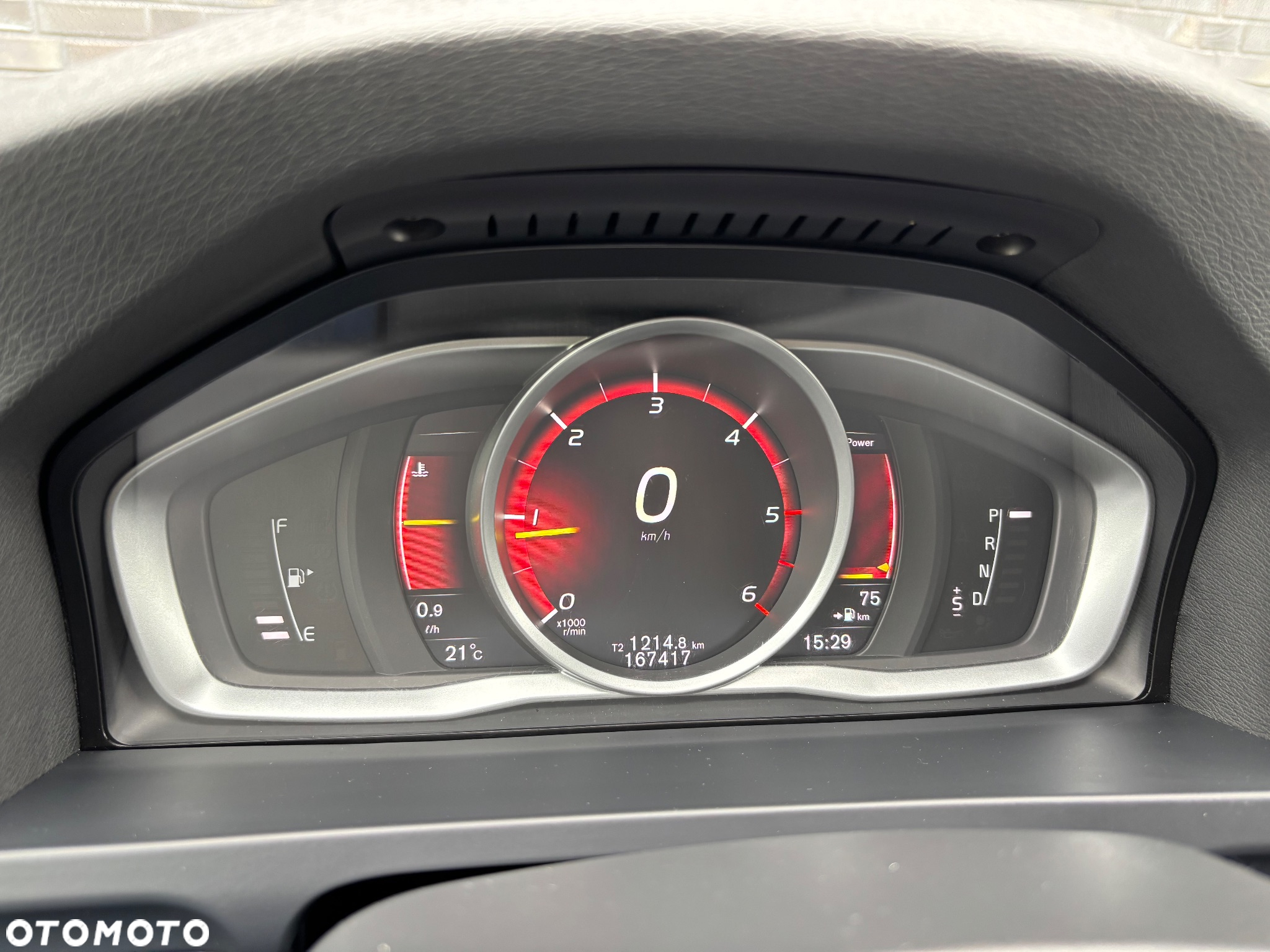 Volvo V60 D4 Drive-E R-Design Kinetic - 26