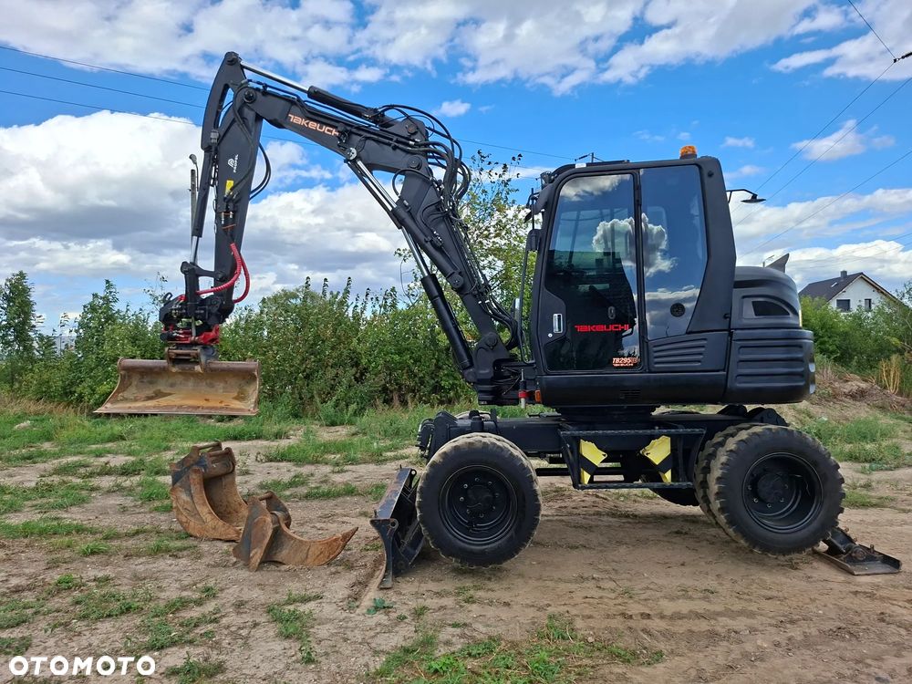 Takeuchi TB295W - 24