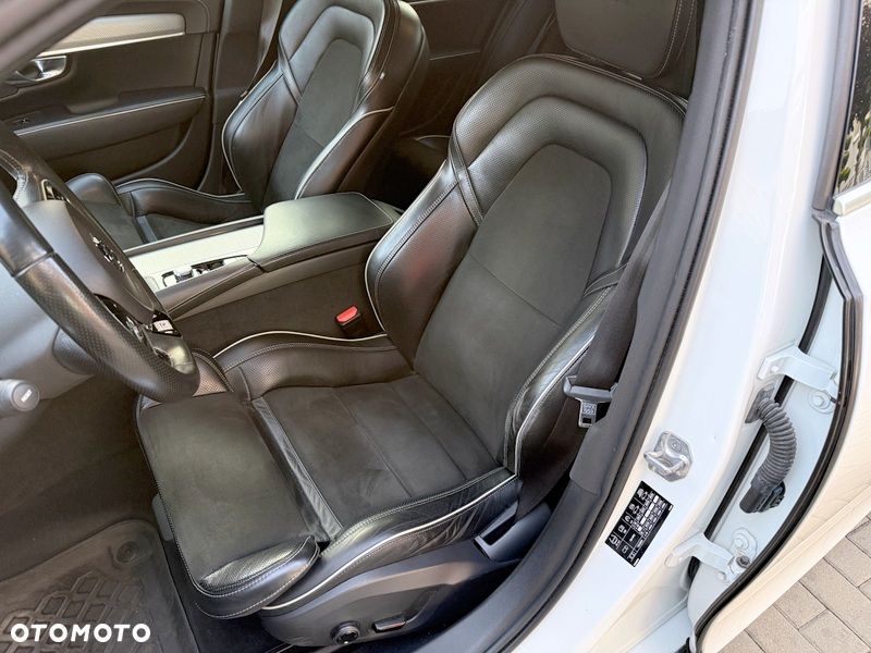 Volvo S90 D3 SCR R-Design - 11