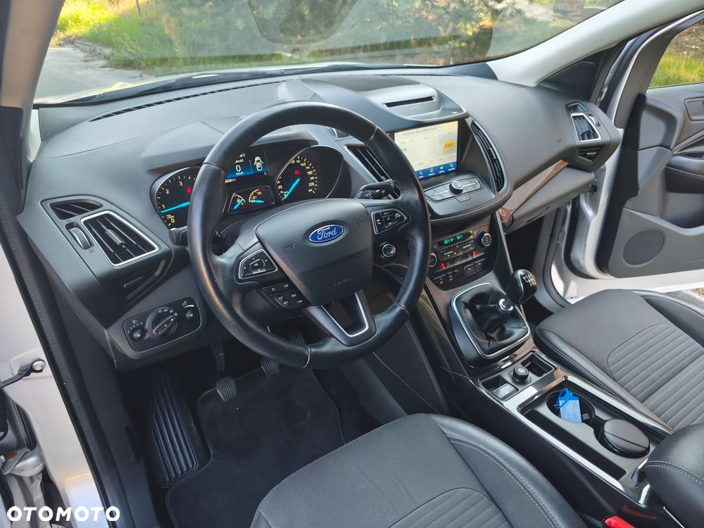 Ford Kuga 2.0 TDCi 4x4 Titanium - 17