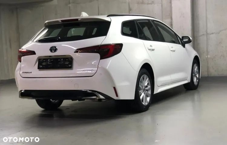 Toyota Corolla - 4