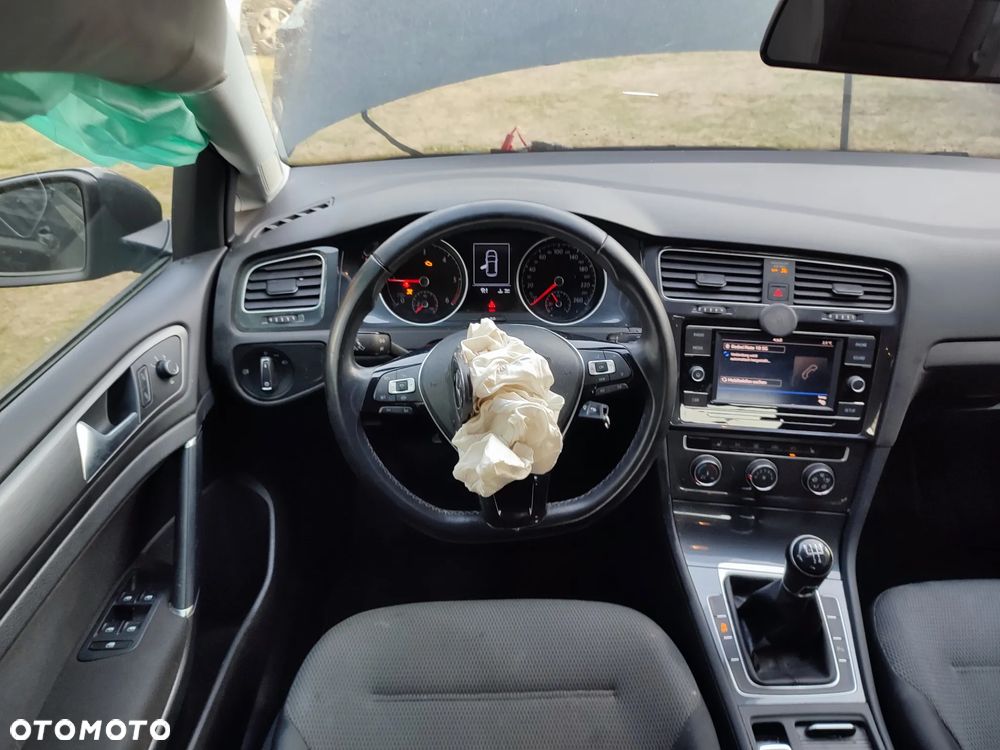 Volkswagen Golf 1.6 TDI (BlueMotion Technology) Comfortline - 6