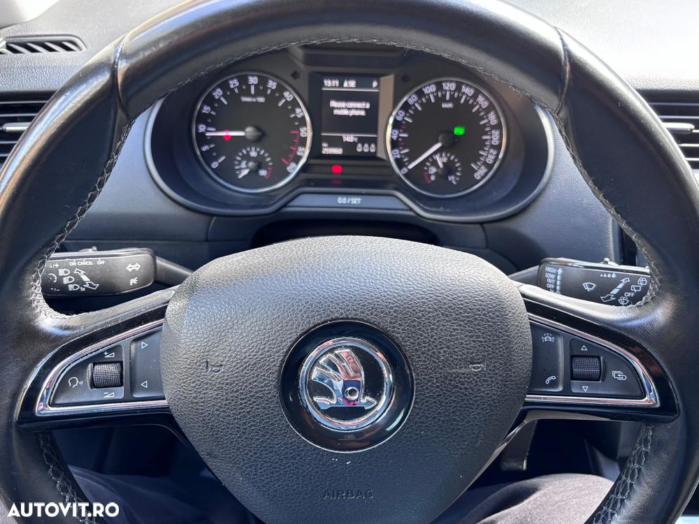 Skoda Octavia 1.6 TDI DSG Style - 12