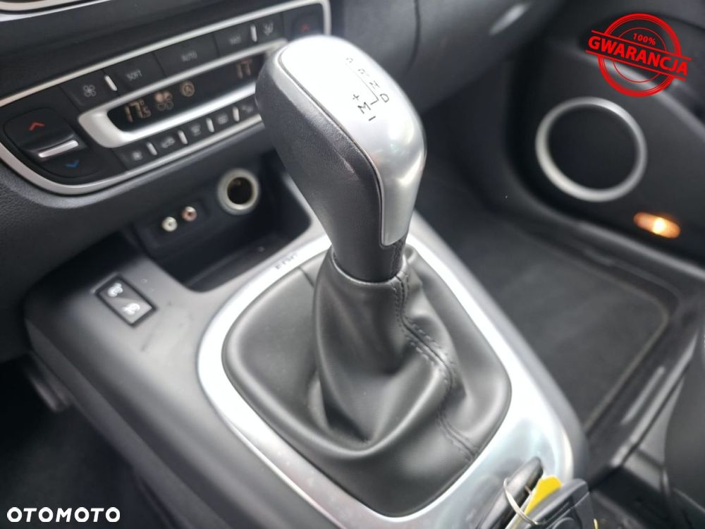 Renault Scenic dCi 110 EDC Paris - 29
