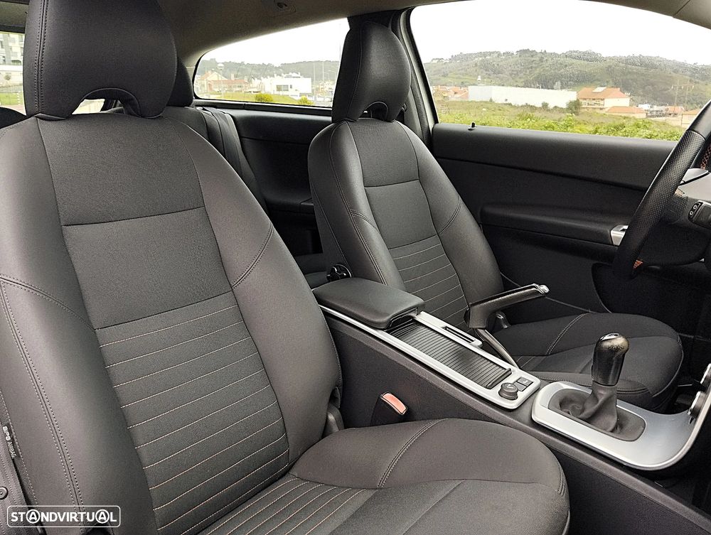 Volvo C30 1.6 D Drive 99g Momentum Start/Stop - 32