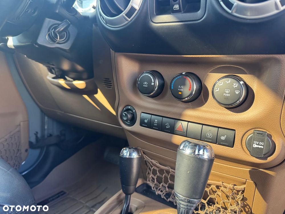 Jeep Wrangler 3.6 Unlim Sahara - 7