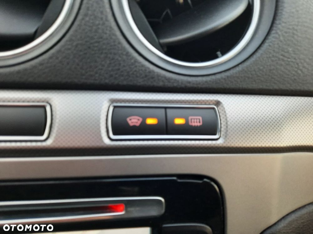 Ford S-Max 2.0 TDCi DPF Champions Edition - 22