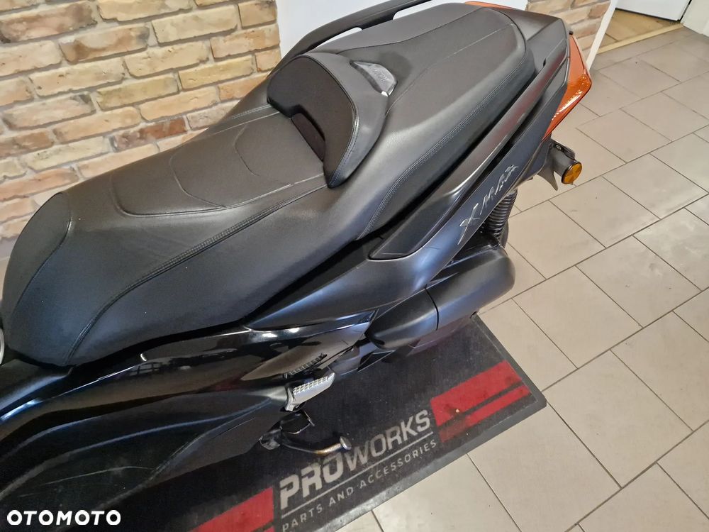 Yamaha X-max - 25