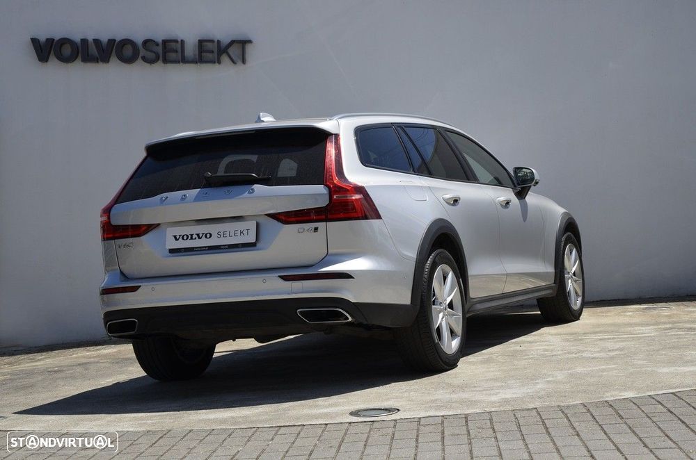 Volvo V60 Cross Country 2.0 D4 Geartronic - 34
