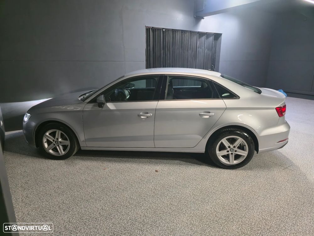 Audi A3 Limousine 30 TDI Design - 18