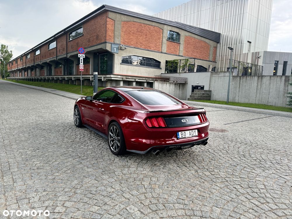 Ford Mustang 5.0 V8 GT - 5