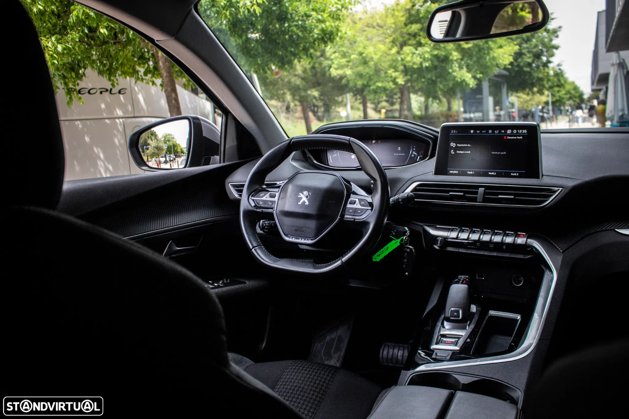 Peugeot 3008 1.2 PureTech Allure EAT8 - 31