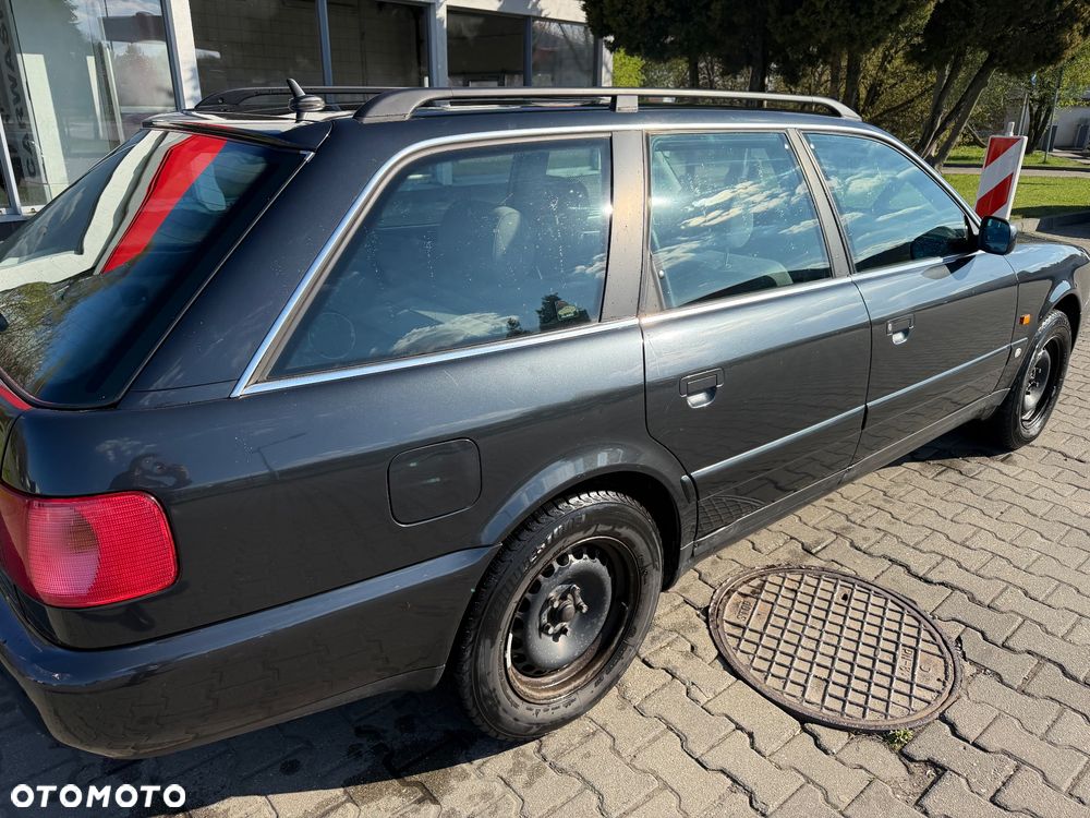 Audi A6 Avant 2.5 TDI - 10