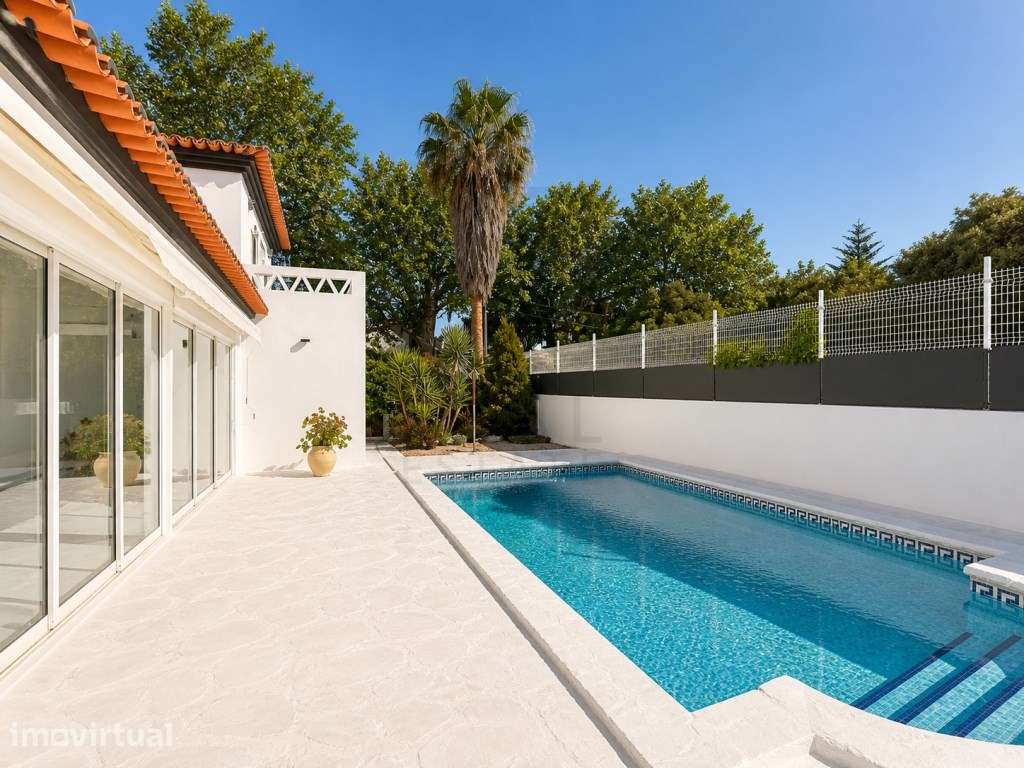 S. Pedro do Estoril. Moradia T5 com jardim e piscina. Excelente loc... - Grande imagem: 3/44