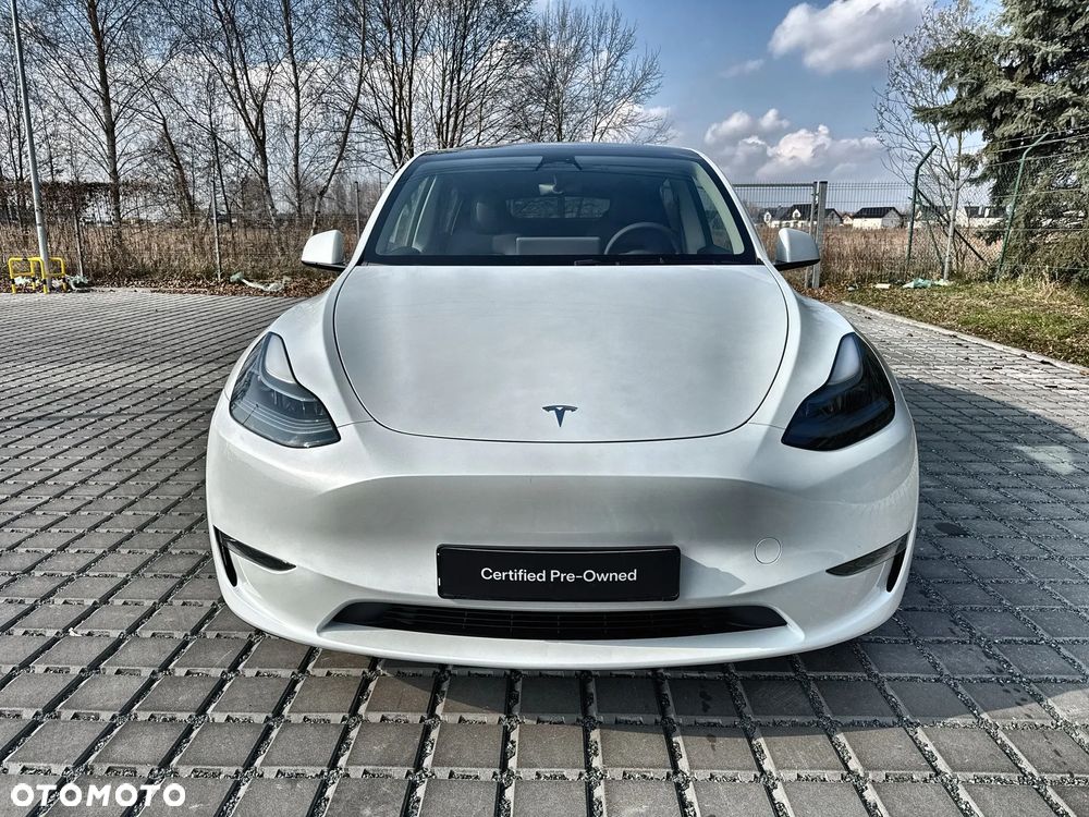 Tesla Y Long Range AWD - 2