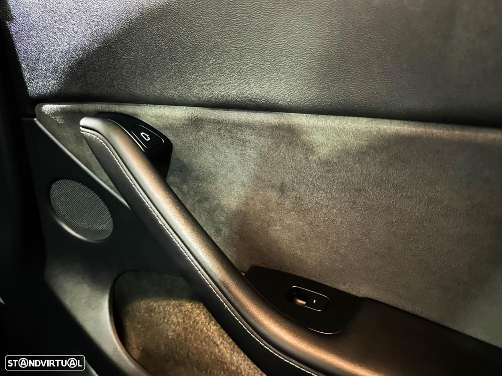 Tesla Model Y Long Range Dual Motor AWD - 25