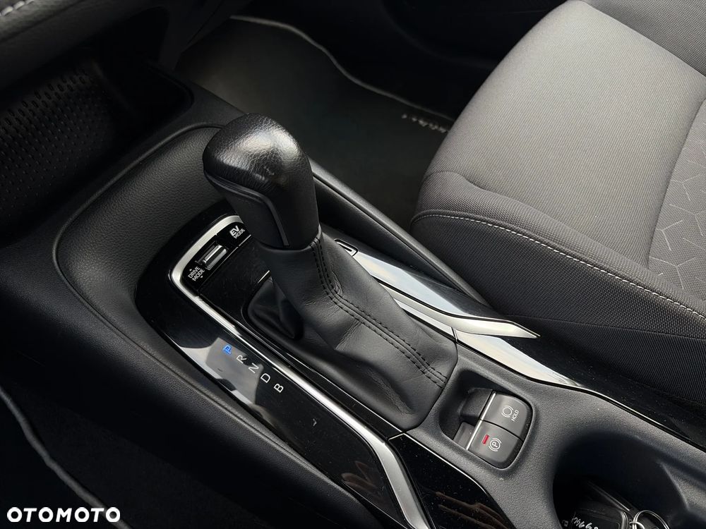 Toyota Corolla 1.8 Hybrid Comfort - 21