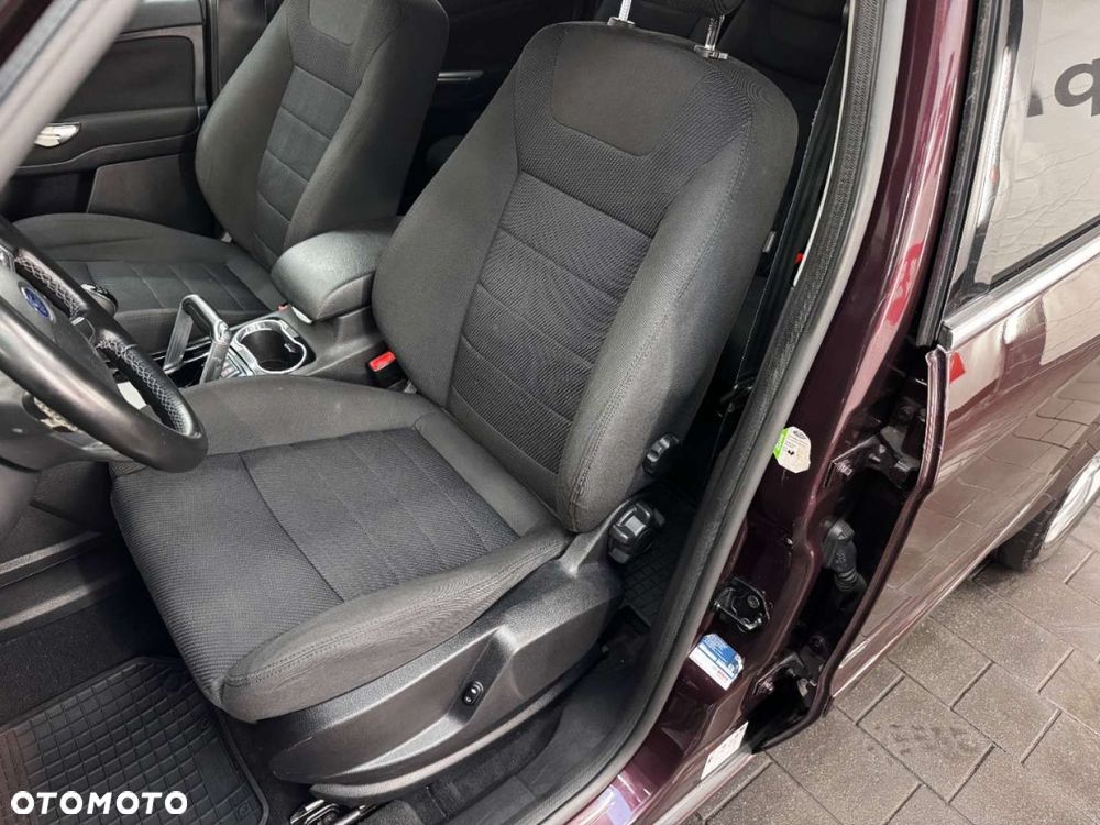 Ford S-Max - 24