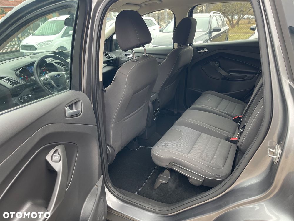 Ford Kuga 2.0 TDCi FWD Titanium - 11