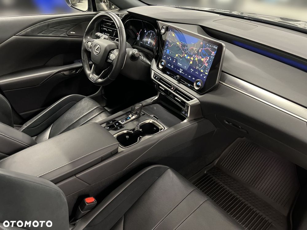 Lexus RX - 10