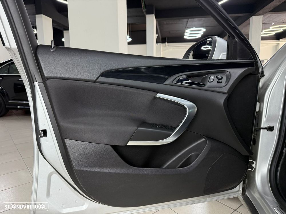 Opel Insignia 2.0 CDTI executive S/S - 14