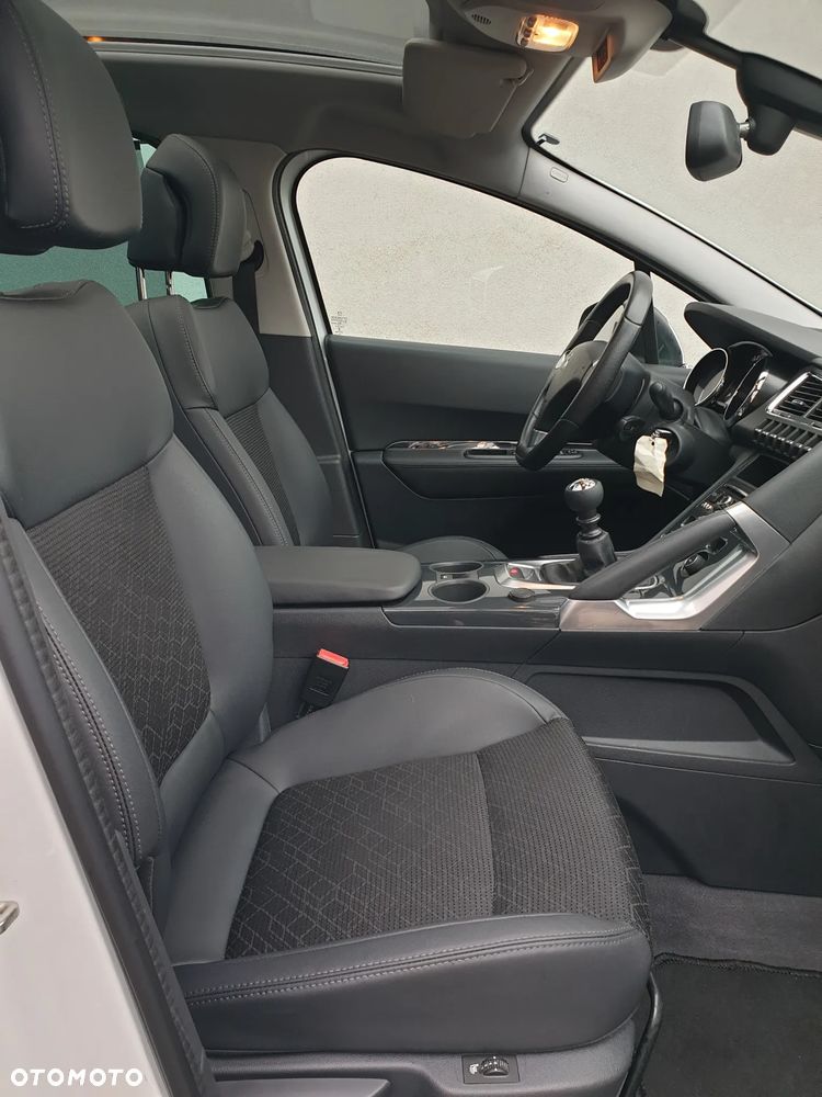 Peugeot 3008 HDi 150 Allure - 33