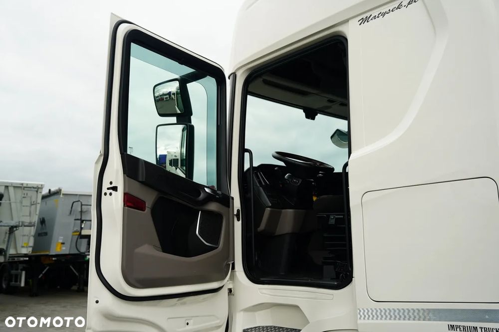 Scania R 450  / FIRANKA  7,7 m / 6x2 / DACH PODNOSZONY / OŚ PODNOSZONA / SKRĘTNA / WINDA DHOLLANDIA 3 500 KG /  KLIMA POSTOJOWA / EURO 6 - 26