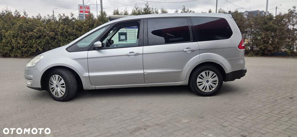 Ford Galaxy 2.0 TDCi Ghia - 8