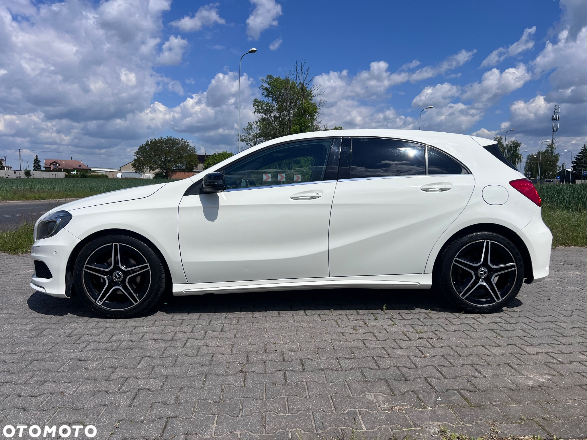 Mercedes-Benz Klasa A 180 (BlueEFFICIENCY) AMG Sport - 4