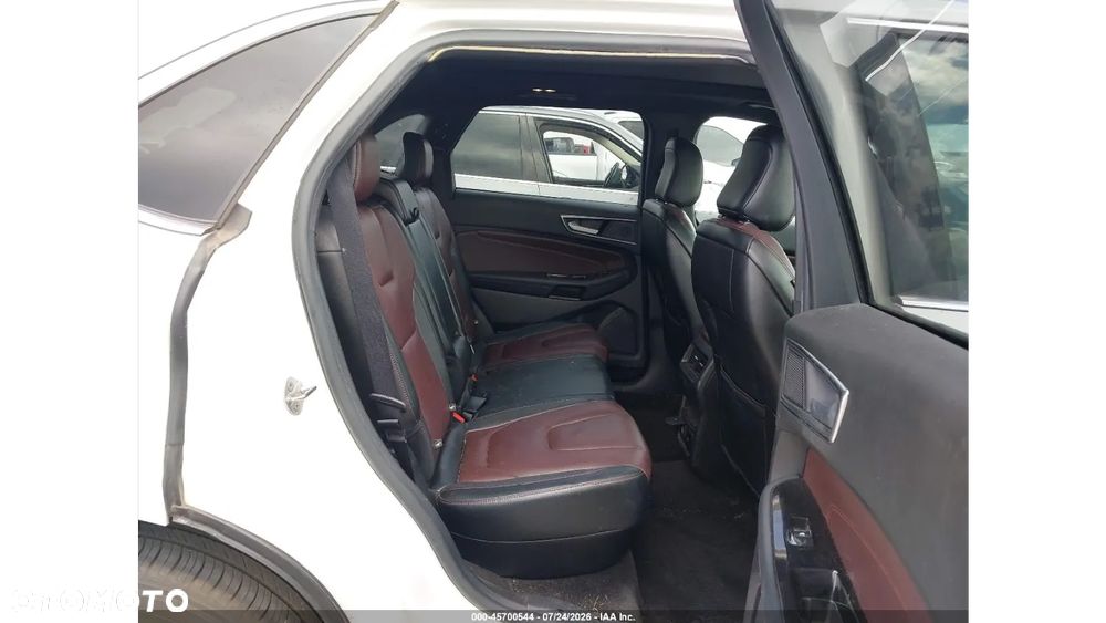 Ford Edge - 11