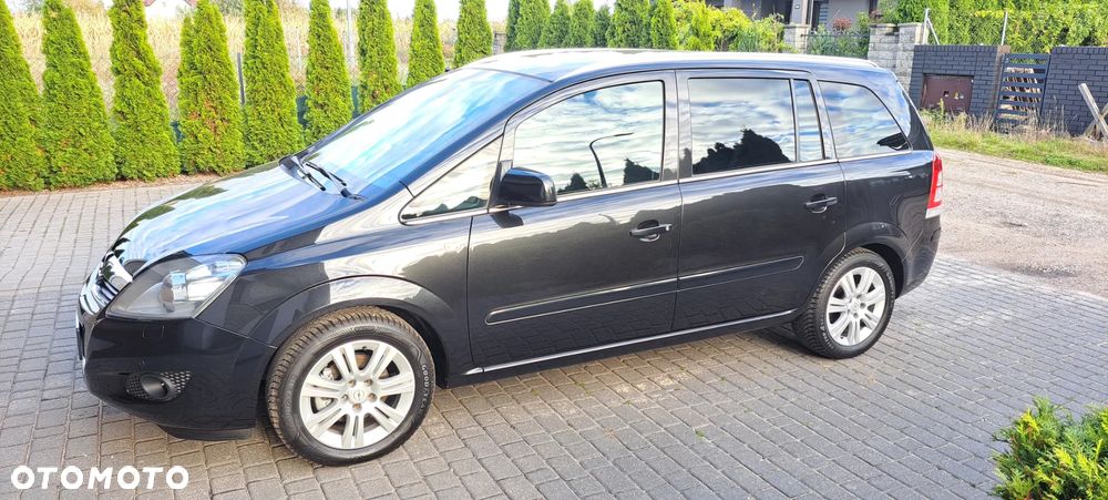 Opel Zafira 1.8 Innovation - 18