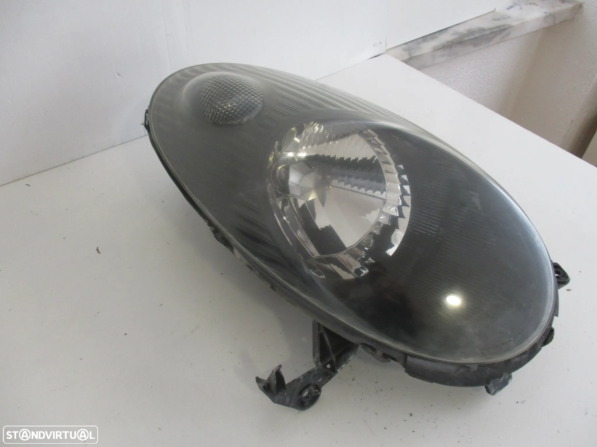 Farol Optica Nissan Micra K12 2004 Esquerdo Direito - 4